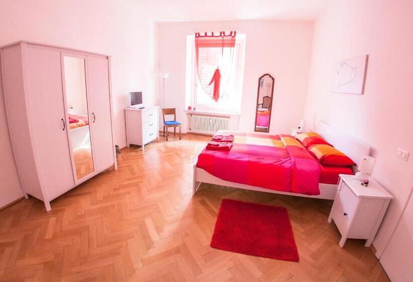 اتاق استاندارد با سرویس بهداشتی مشترک, Villa Anita Rooms