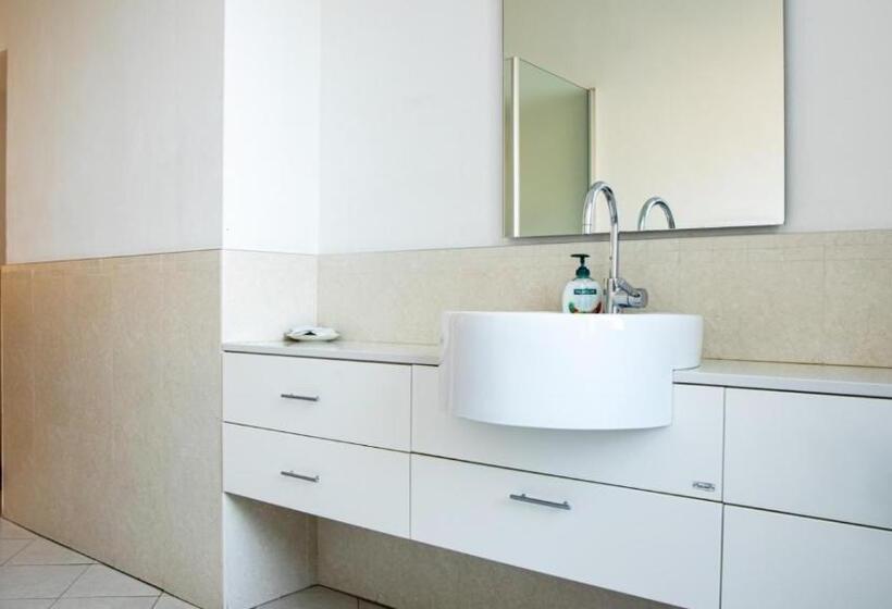 اتاق اکونومی با حمام مشترک, Villa Anita Rooms