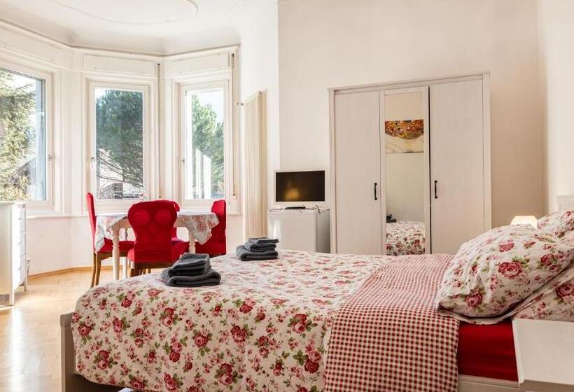 اتاق خانوادگی با سرویس بهداشتی مشترک, Villa Anita Rooms