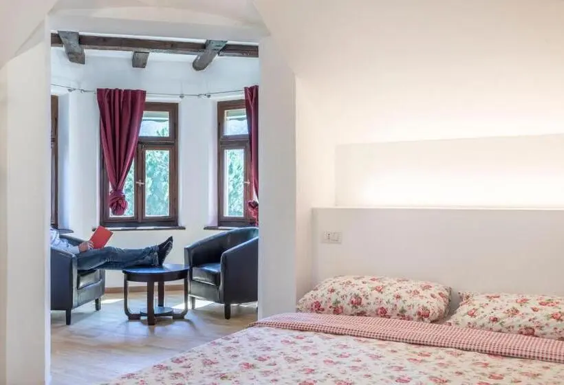 Deluxe Suite King Bed, Villa Anita Rooms
