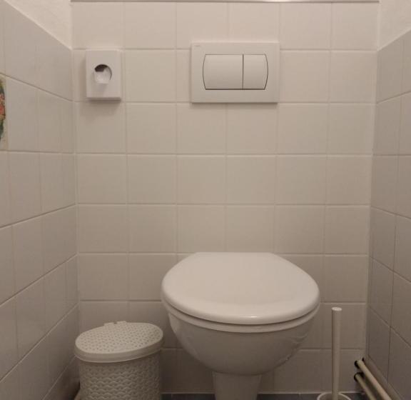 스탠다드 스튜디오, Pension Archa