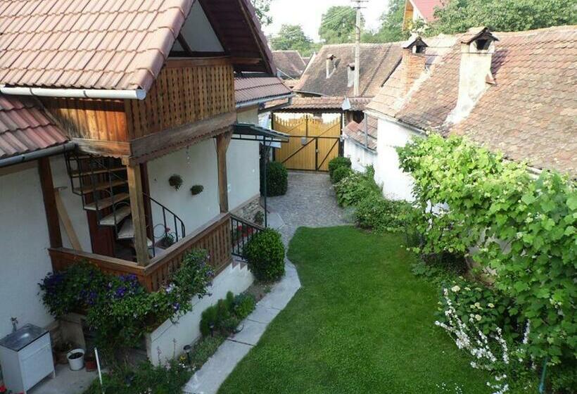 스탠다드 트리플 룸, Pensiunea Andrei Sibiel