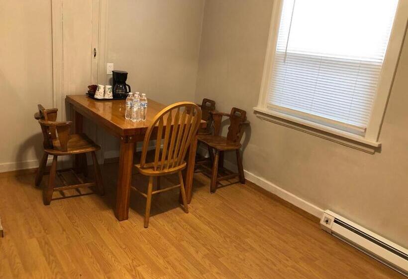 Люкс, Angeles Motel