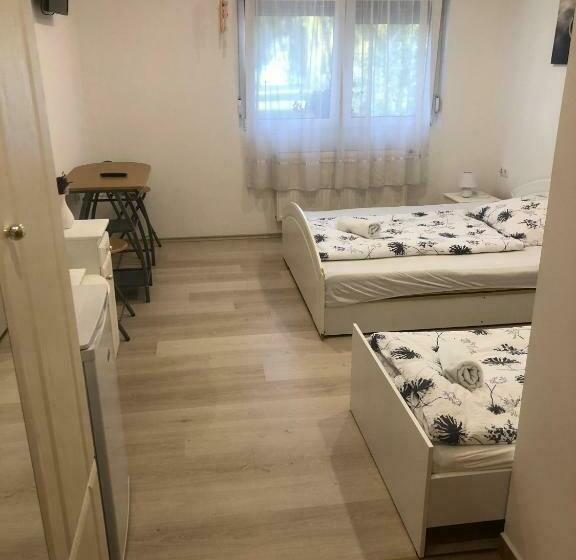 스탠다드 트리플 룸, Balaton Panzió