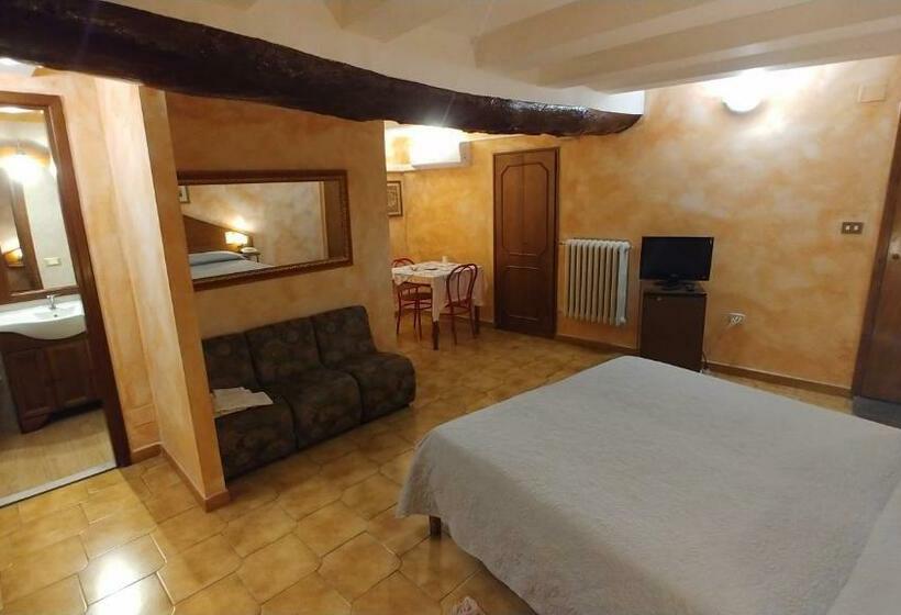 Chambre Standard, Centrale