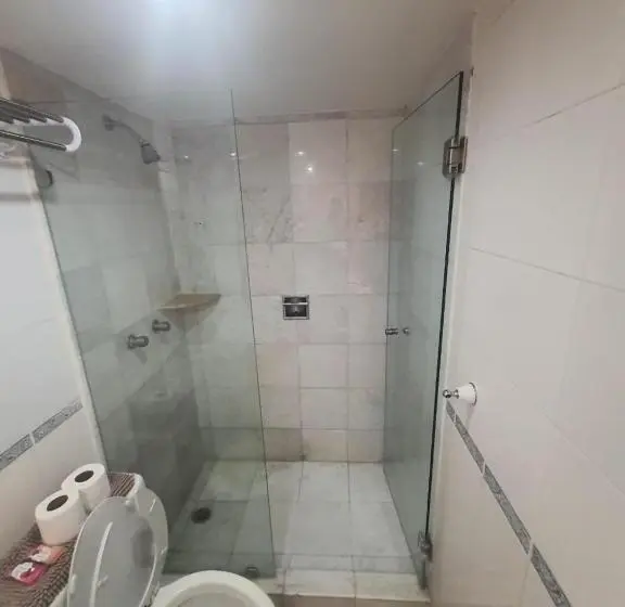 Standard Neljän Hengen Huone, Enna Inn Ixtapa Habitación Vista Al Mar