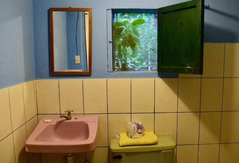 חדר סטנדרט לארבעה, Hospedaje Central