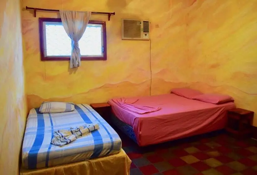 اتاق راحتی سه تخته, Hospedaje Central