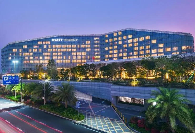 キングサイズベッドのスタンダードルーム, Hyatt Regency Shenzhen Airport