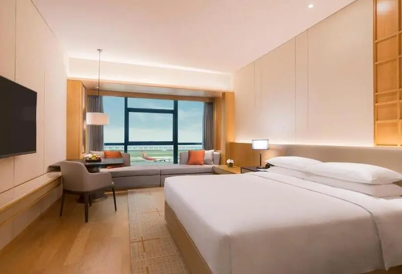 キングサイズベッドのスタンダードルーム, Hyatt Regency Shenzhen Airport