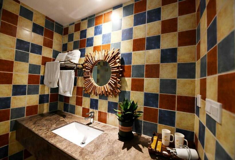 スタンダードルーム, T&t Story