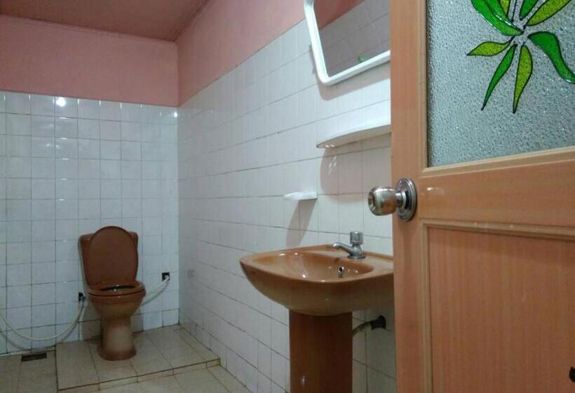 اتاق اکونومی, Chill House Safari Resort