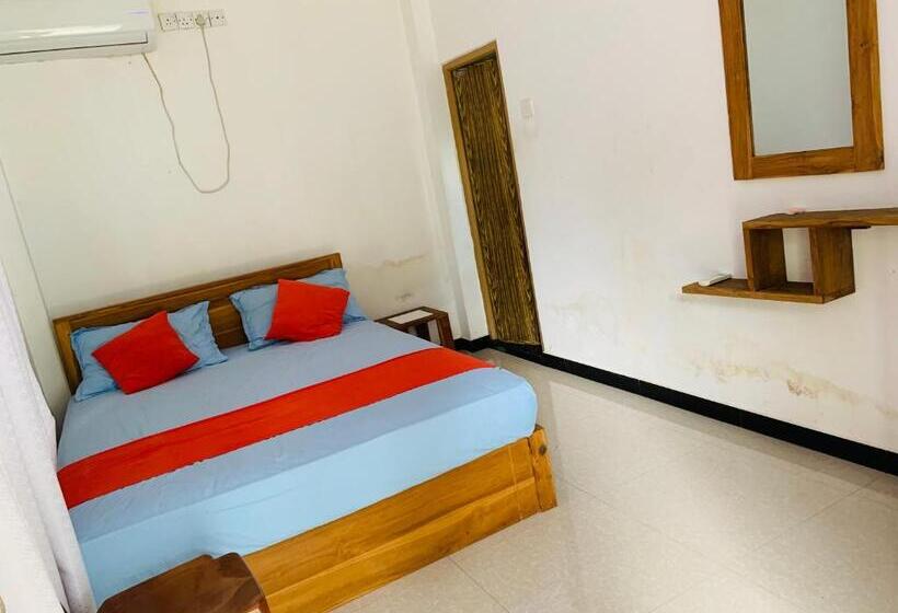 اتاق اکونومی, Chill House Safari Resort