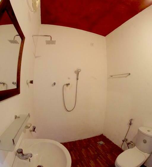 Номер Стандарт, Feel The Waves