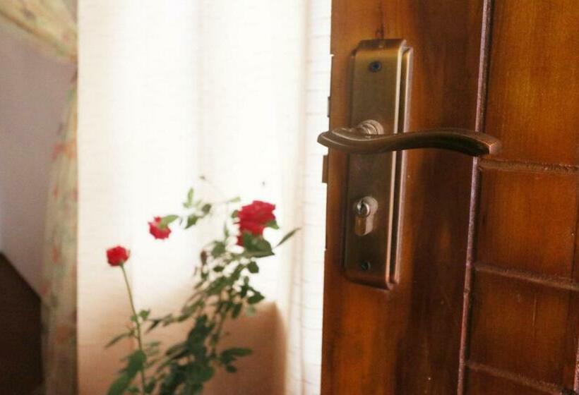 Номер Стандарт, Feel The Waves