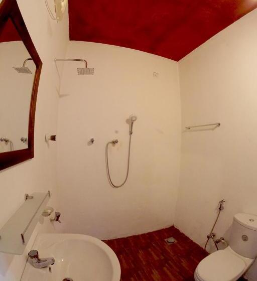 Номер Economy, Feel The Waves