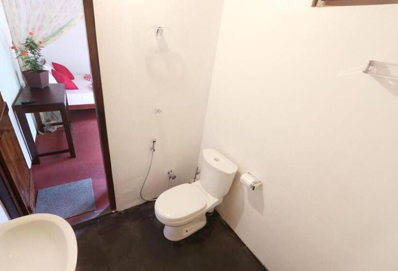 Номер Стандарт, Feel The Waves