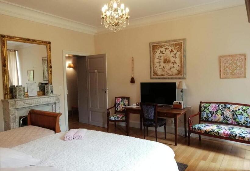 Номер Стандарт Трехместный, Chambres D Hôtes Côté Parc Côté Jardin Avec Parking Privé Gratuit