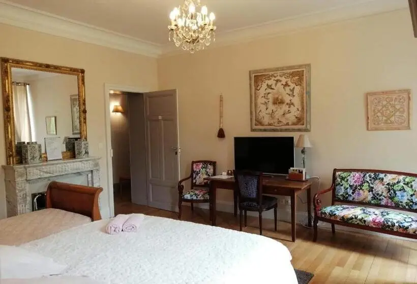 اتاق استاندارد سه نفره, Chambres D Hôtes Côté Parc Côté Jardin Avec Parking Privé Gratuit