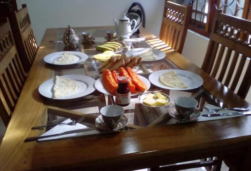 스탠다드 트리플 룸, Elephant Reach Villa Pinnawala