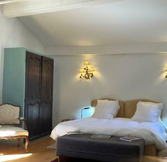 اتاق لوکس, Face Au Palais