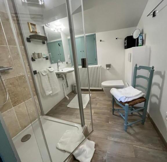 اتاق لوکس, Face Au Palais