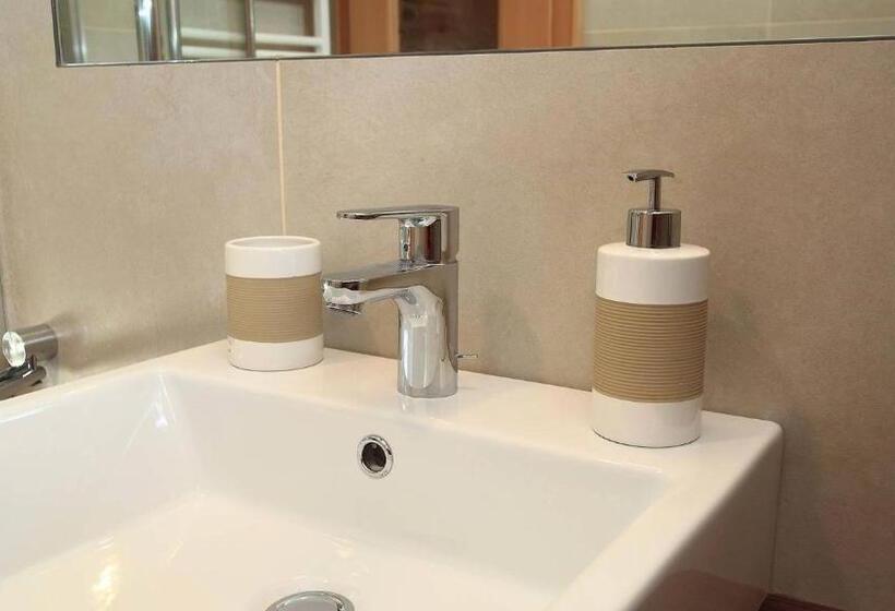 스탠다드 싱글 룸, Bed And Breakfast Iman