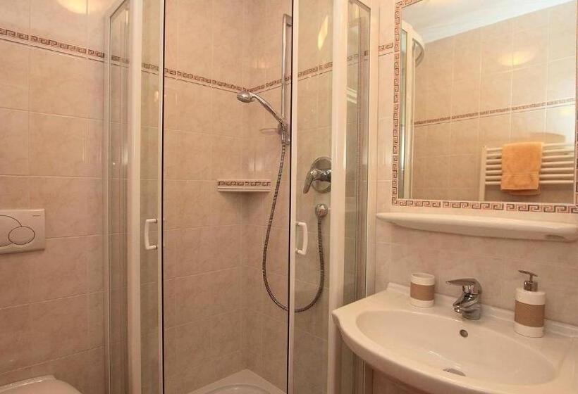 스탠다드 싱글 룸, Bed And Breakfast Iman