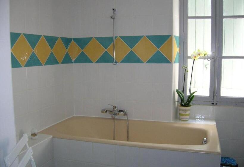 סוויטה, Le Mas Des Baux