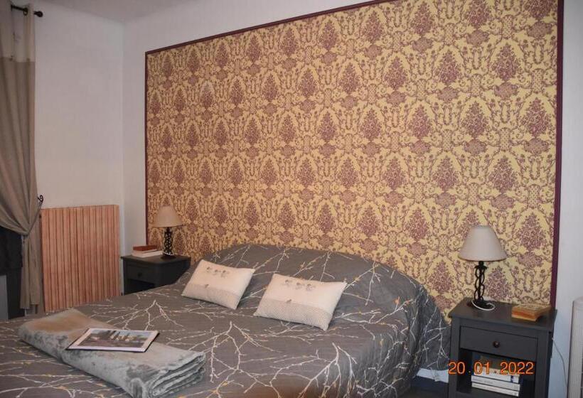 חדר משפחתי, Villa Lumières