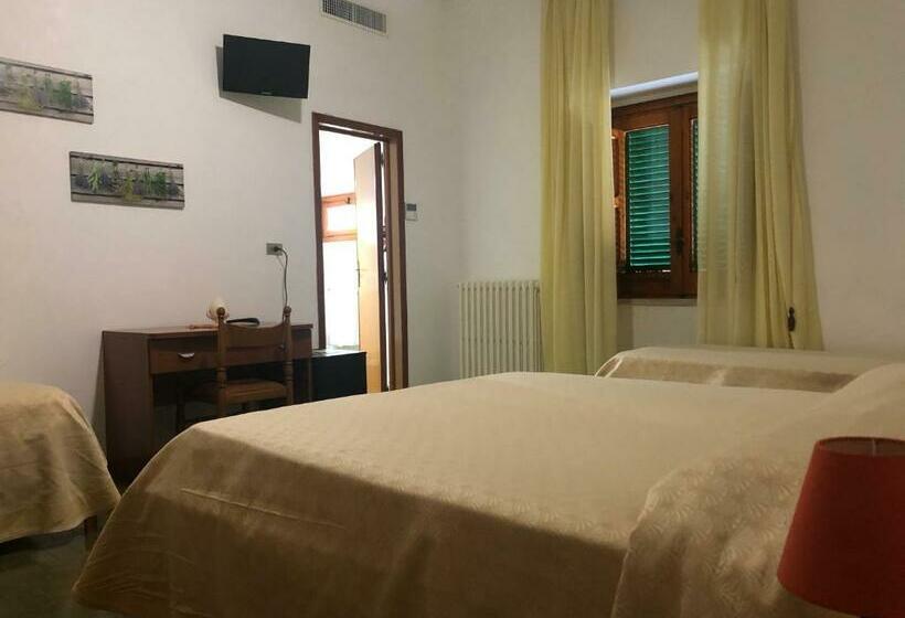 חדר משפחתי, La Silvana