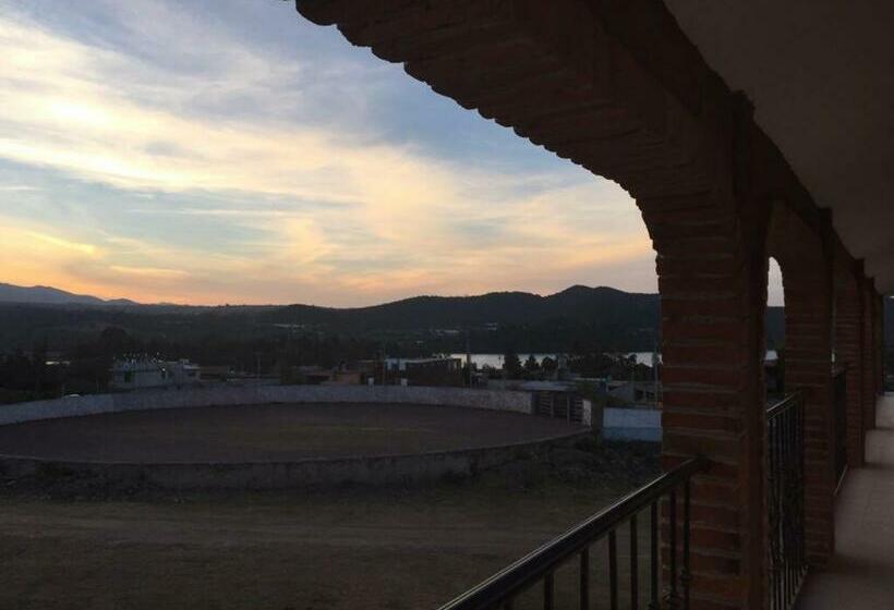 标准间, Lienzo Charro 1