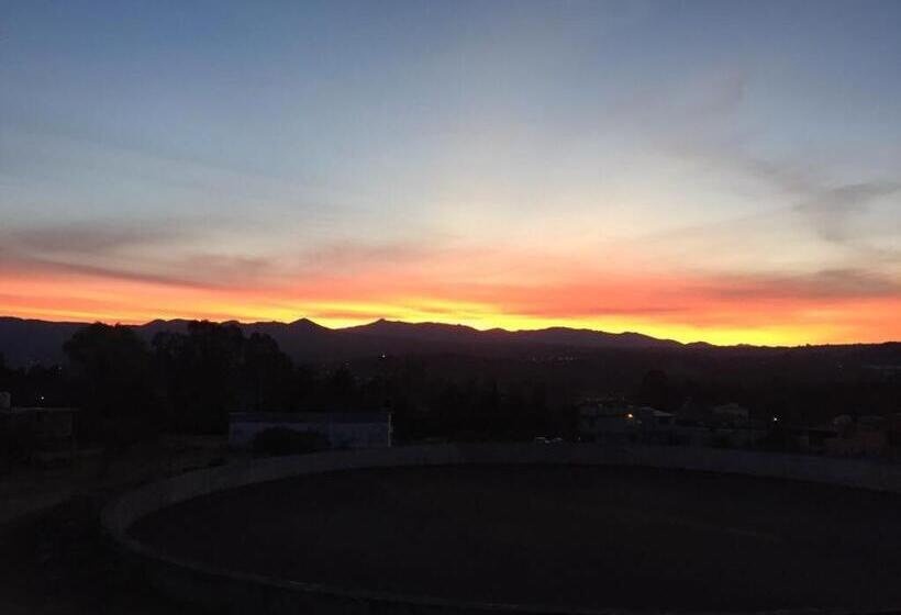 标准间, Lienzo Charro 1