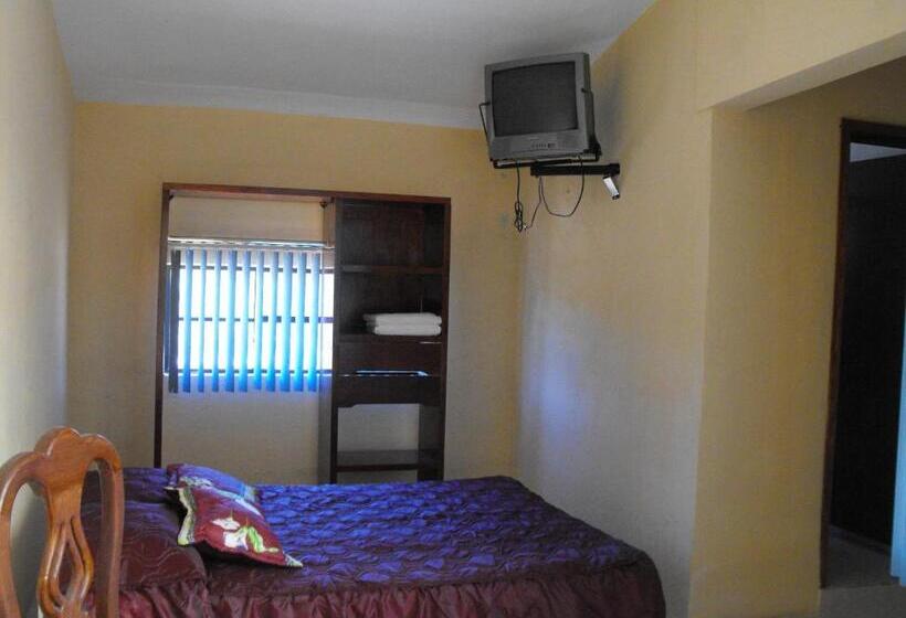 标准间, Lienzo Charro 1