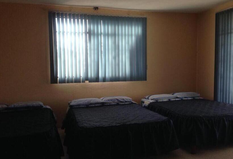 家庭间, Lienzo Charro 1