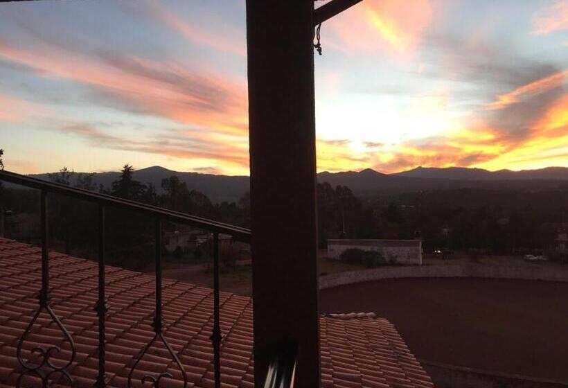 家庭间, Lienzo Charro 1