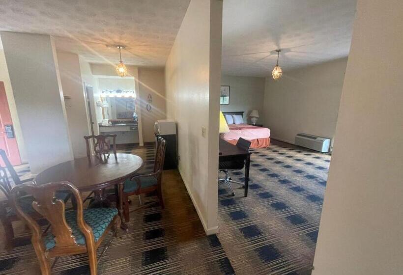 جناح سرير كينج, Budgetel Inn & Suites Dillard