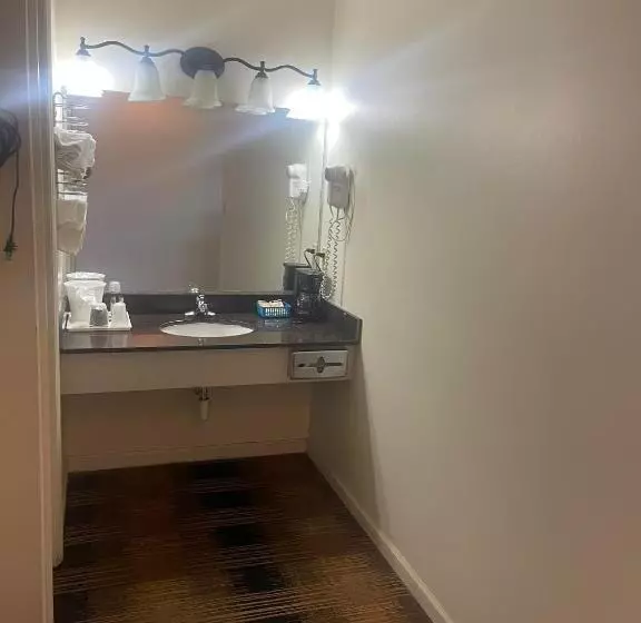 スタンダードルーム, Budgetel Inn & Suites Dillard