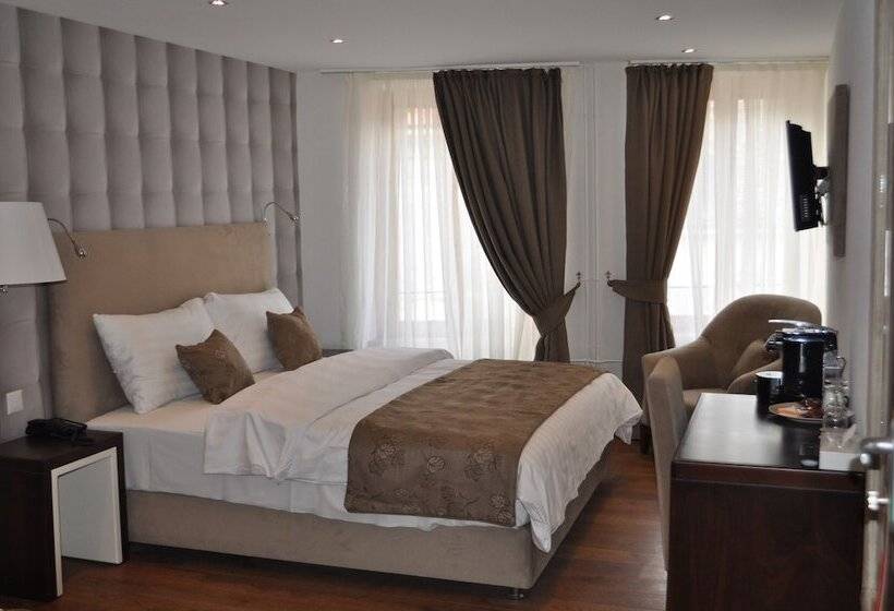 스탠다드 룸, De Savoie