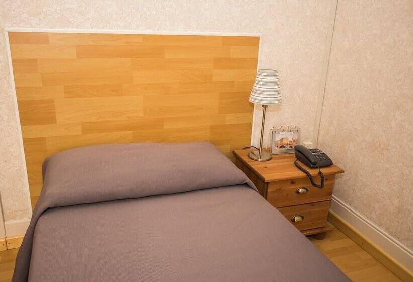 اتاق استاندارد, Des Tourelles