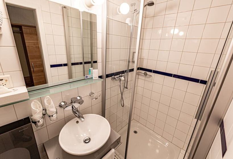 غرفة إقتصادية, Kronenhof