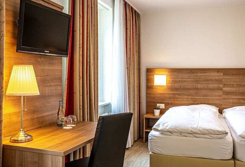 غرفة قياسية, Kronenhof