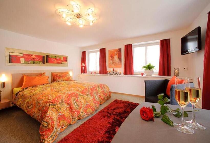 جناح مزود بجاكوزى, Landgasthof Hirschen