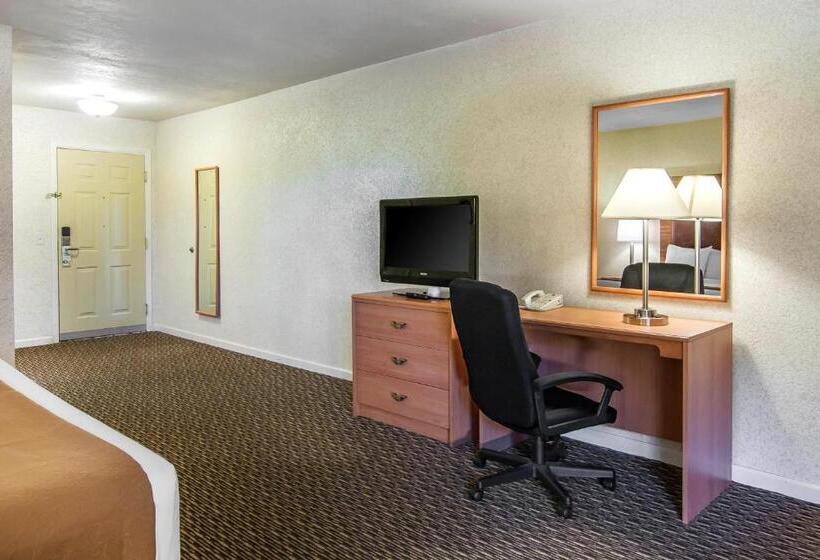 Номер Стандарт, Quality Inn & Suites At Coos Bay