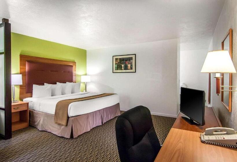 Люкс Кровать Кинг, Quality Inn & Suites At Coos Bay