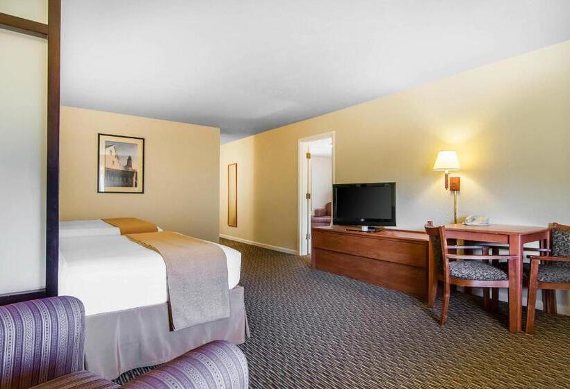Люкс, Quality Inn & Suites At Coos Bay