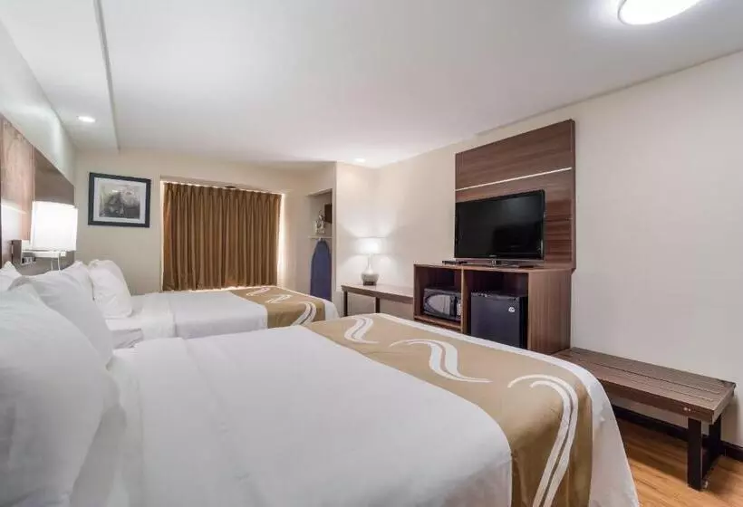 身障者適用スタンダードルーム, Quality Inn & Suites Augusta Fort Eisenhower Area