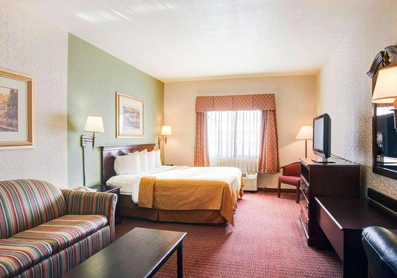 غرفة قياسية سرير كينج, Quality Inn & Suites Near University
