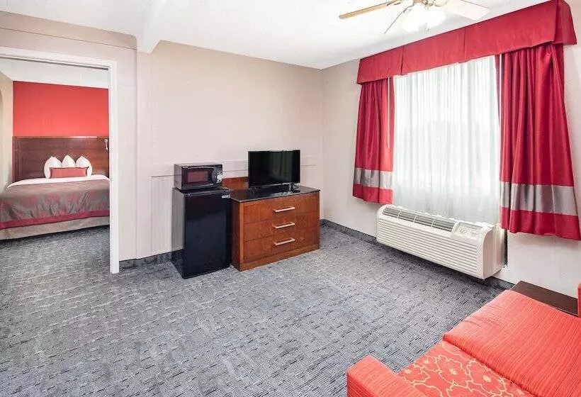 スイート, Ramada By Wyndham Alpharetta Atlanta North