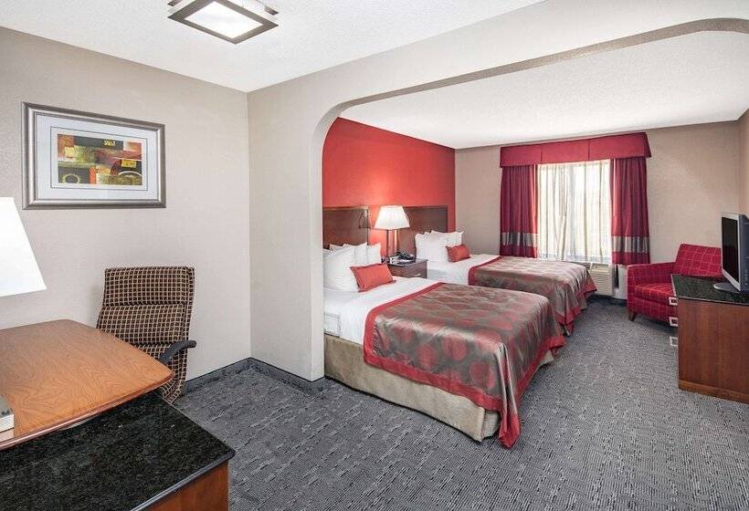 جناح, Ramada By Wyndham Alpharetta Atlanta North